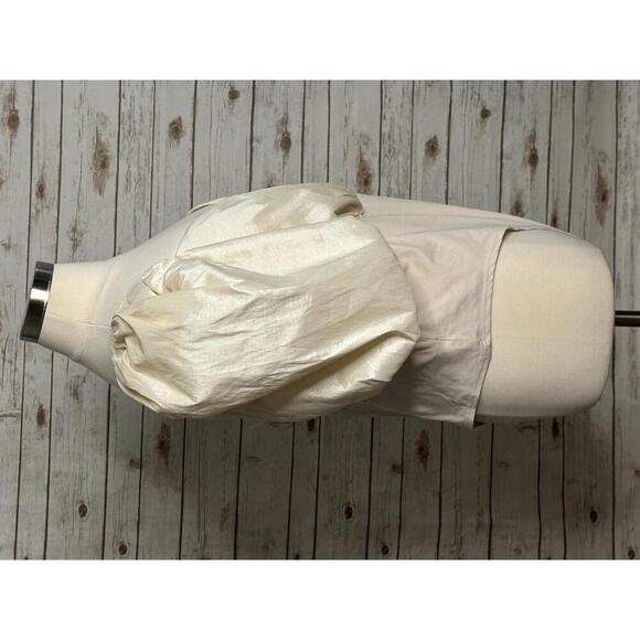 Pretty Little Thing Plus cream matte satin extreme puff sleeve bodysuit Size 20 - Picture 4 of 6